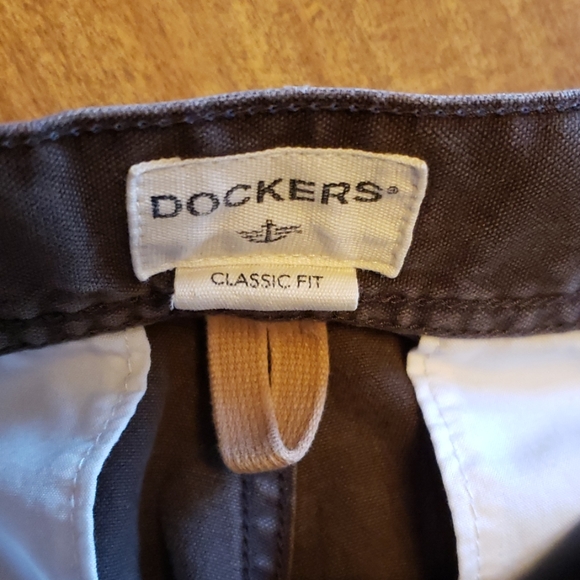 Levi's Dockers Field Khaki Pants - Picture 5 of 7
